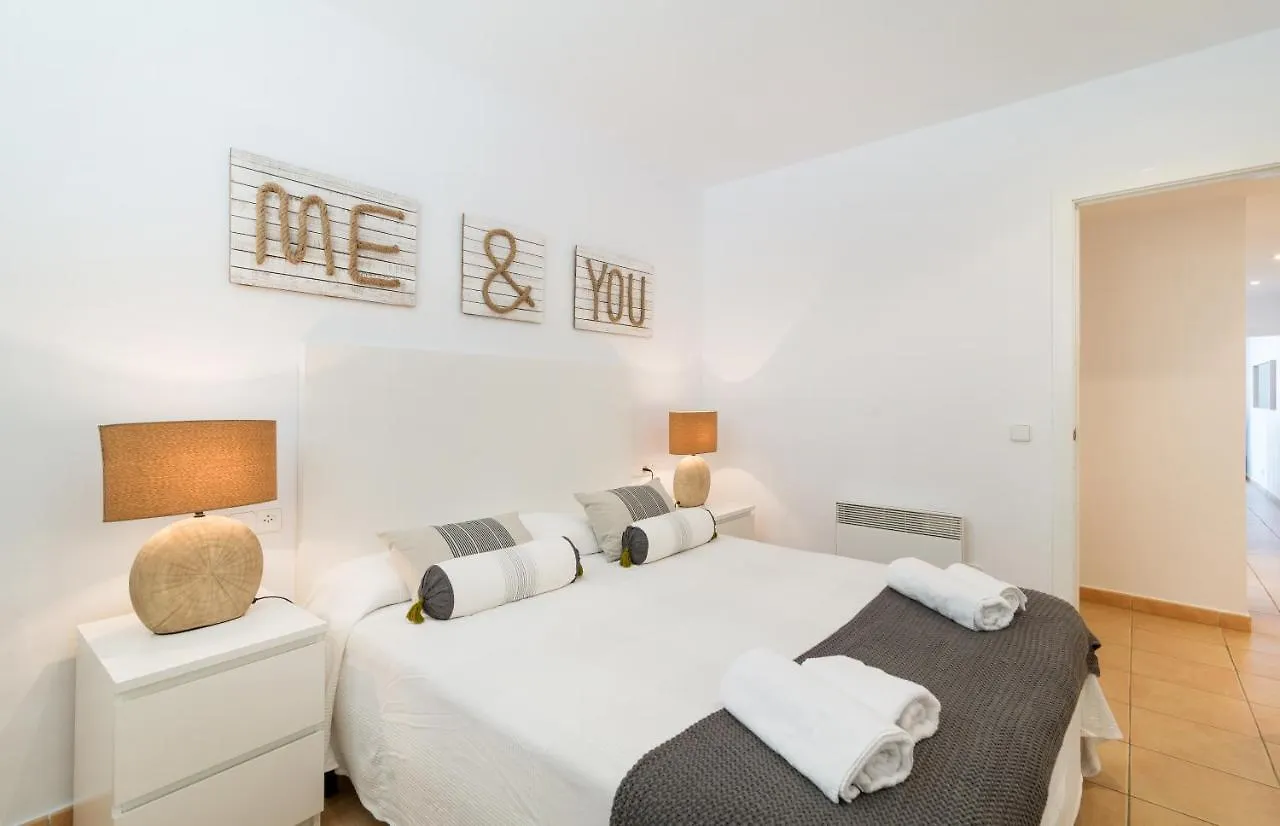 Apartment 2 Bedroom Apartment, 30M To The Beach, Tamariu, Costa Brava Spain