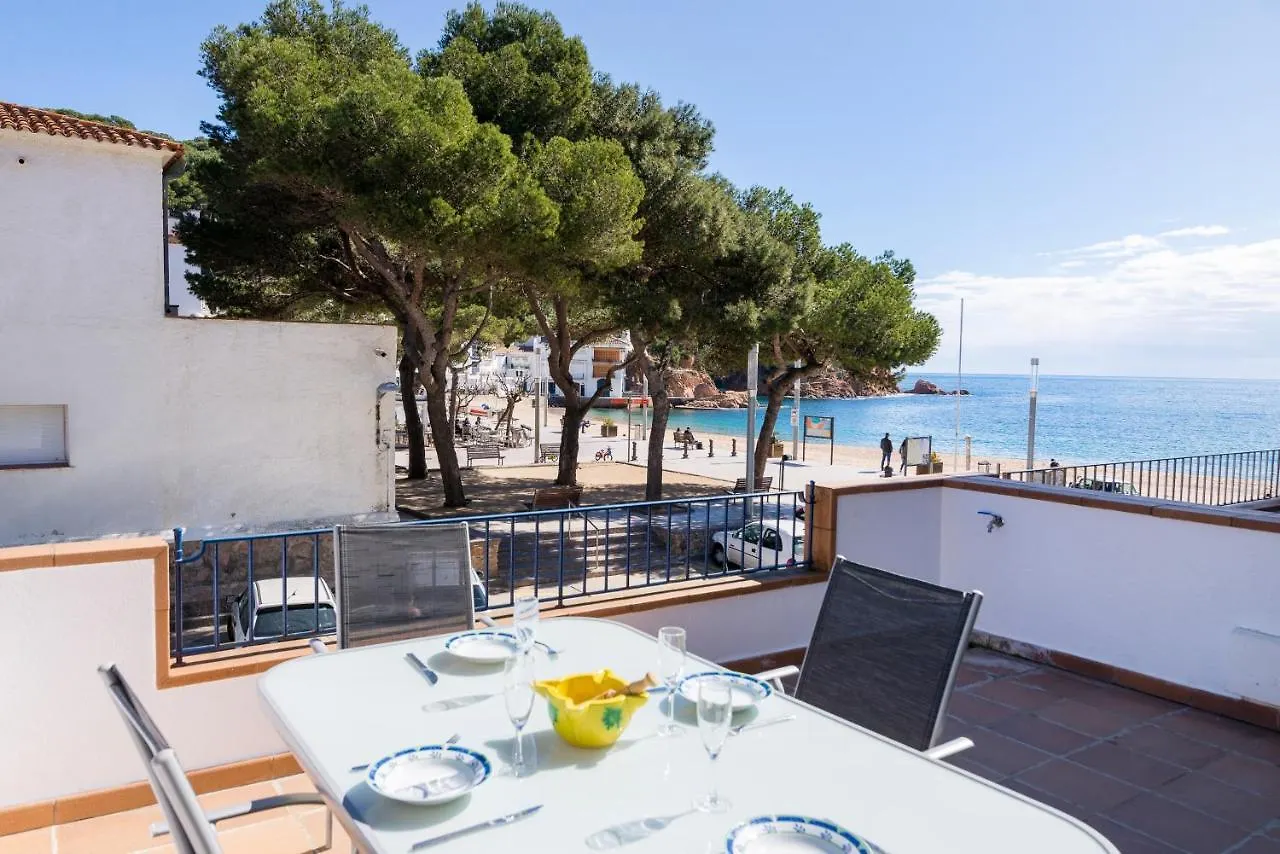 2 Bedroom Apartment, 30M To The Beach, Tamariu, Costa Brava Spain